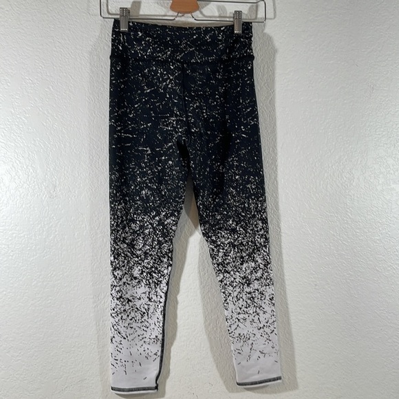 Evolution and Creation Sports Gym Black White Pattern Print Leggings Size S - Picture 5 of 8